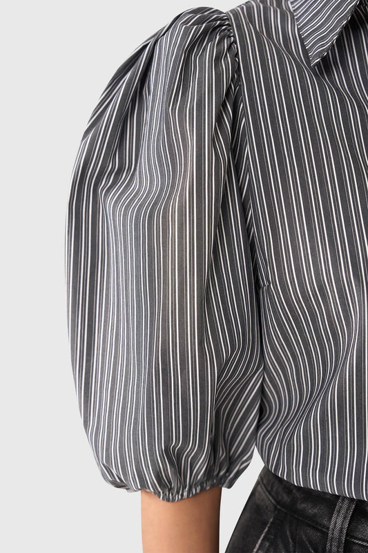 Janice lars zwart streep