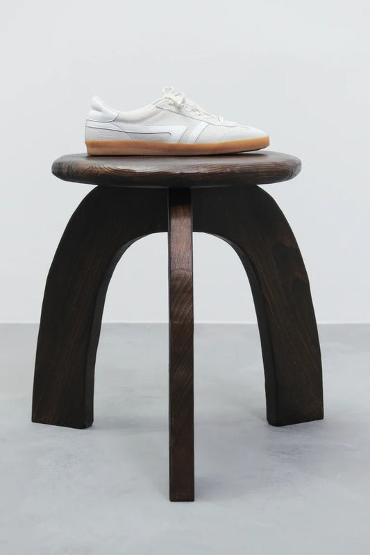 Closed leather sneakers