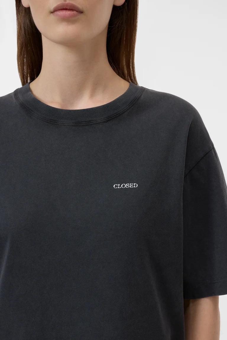 Closed t shirt made of organic cotton