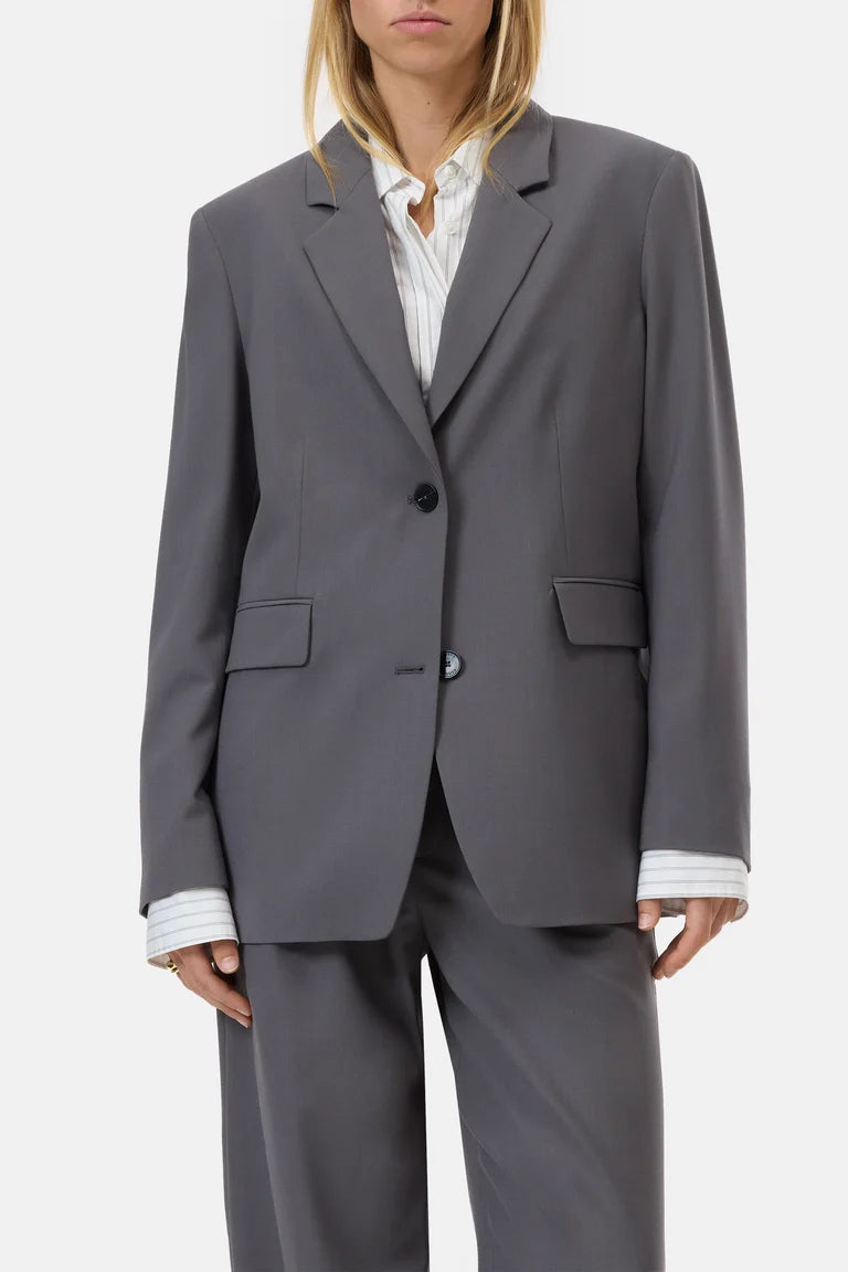 Closed lola blazer