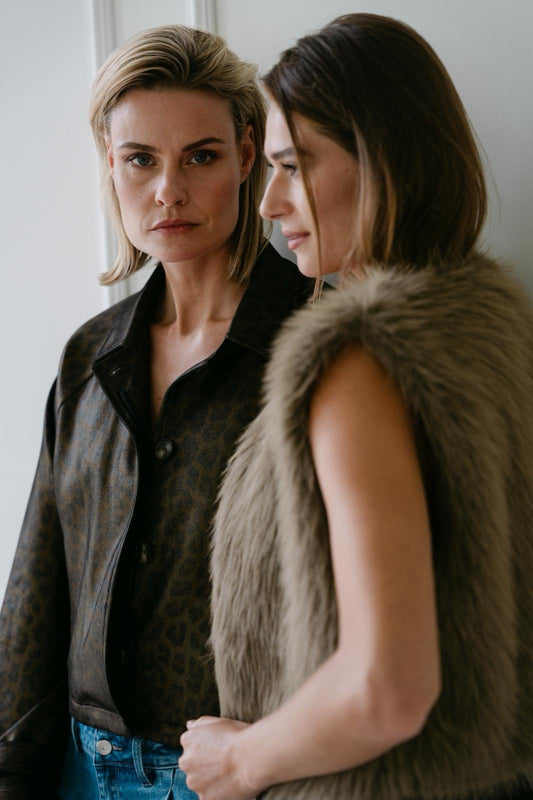 Aimee the label fake fur gilet kaki groen