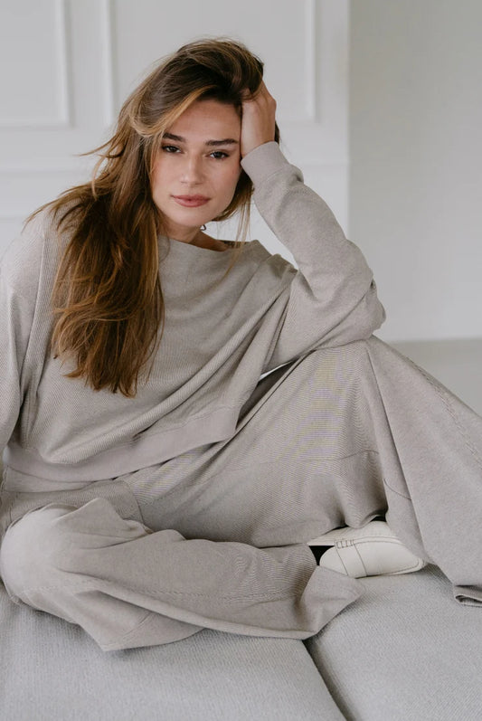 Aimee the label laus sweater