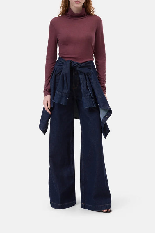 Closed turtleneck long sleeve